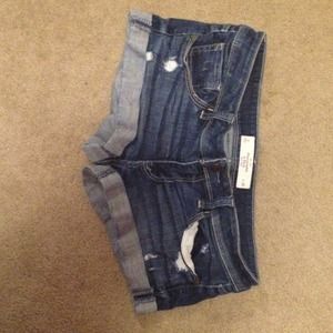 Abercrombie short shorts! 💟