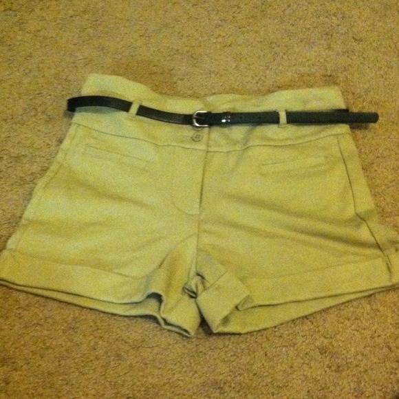 Tan high waist shorts with black belt NWOT