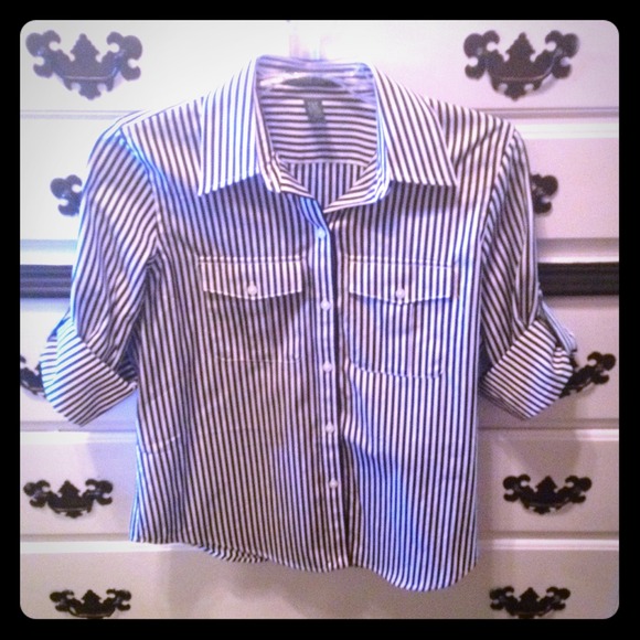 ❌❌SOLD IN BUNDLE❌❌Ralph Lauren striped top