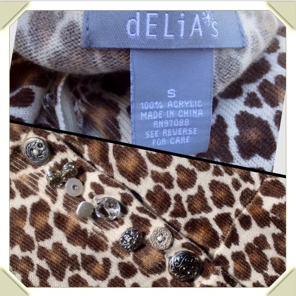 SOLD❗️Free w/Purch of $30+ Delia's Leopard Cardi - Picture 3 of 4
