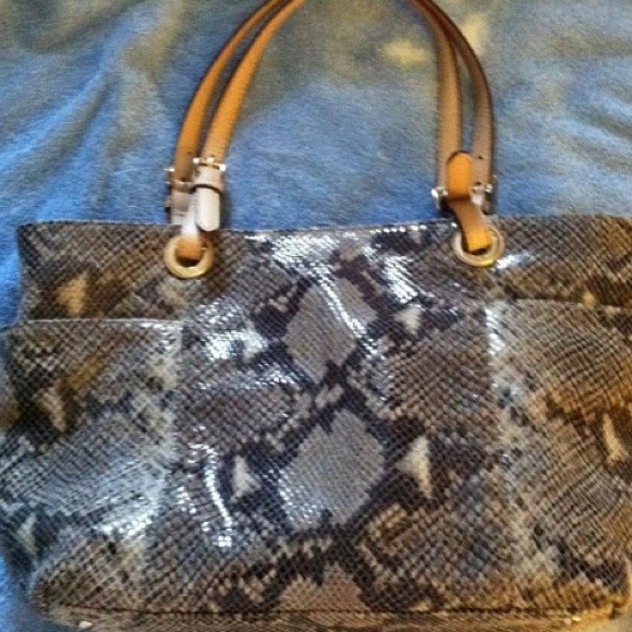 Authentic Michael Kors handbag NEW LOW PRICE!!!!!