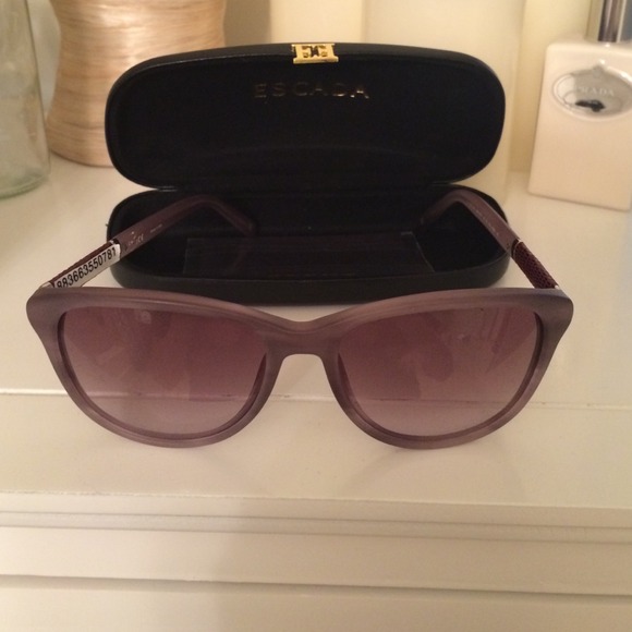 ESCADA Sunglasses - Picture 3 of 4