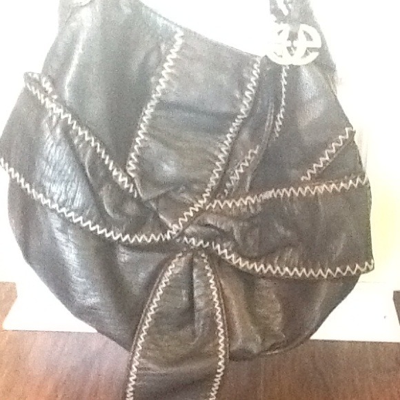 Red brand leather purse - Picture 2 of 2