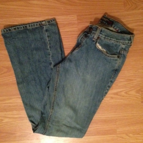 American Eagle Petite Bootcut Jeans - Picture 3 of 4