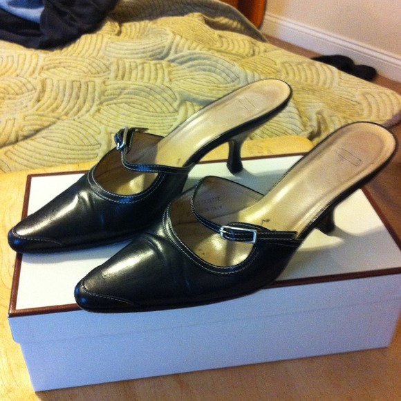 Coach Fayette black leather kitten heel