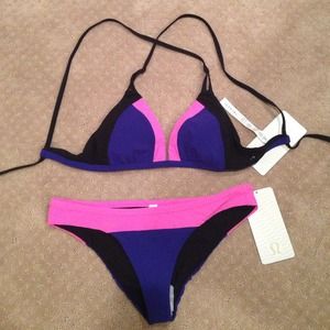 Lululemon Coastal Om Bikini