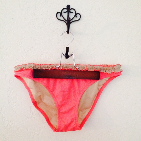 Victoria's Secret Coral Ruffle Bikini - Picture 2 of 4