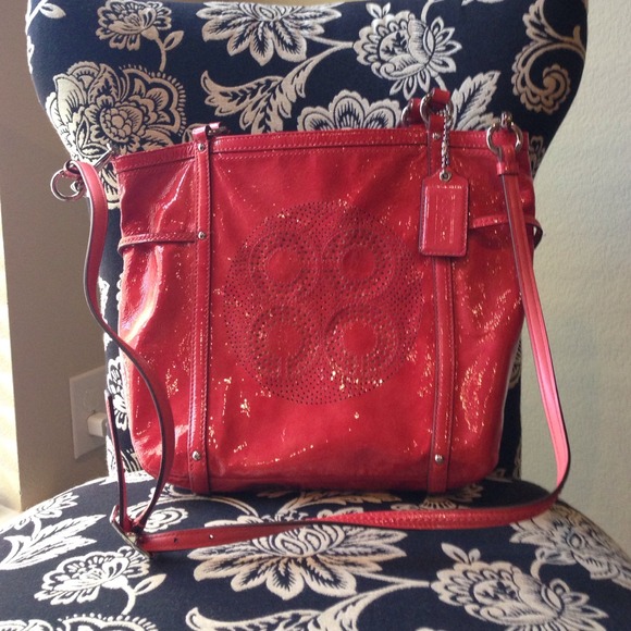 💛💛On Hold💛💛Coach Patent Leather Audrey Handbag