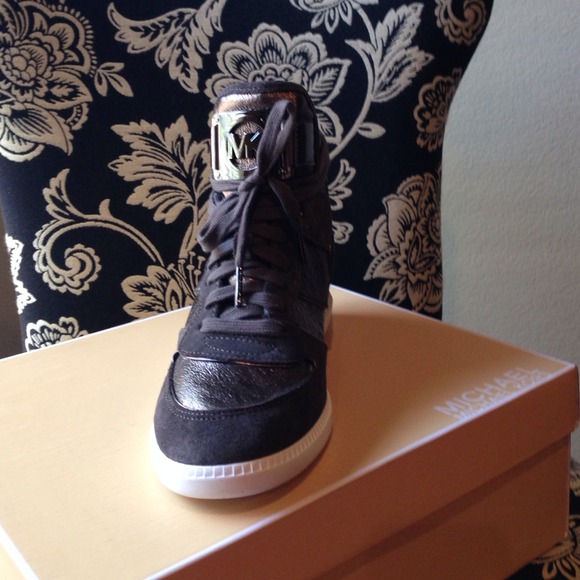 REDUCED! Michael Kors Nikko High Top Sneaker