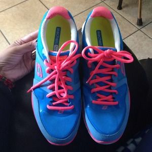 Skechers Flex shoes