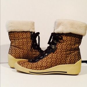 REDUCED 💰SALE💰COACH  Nancy lace up boot/wedge