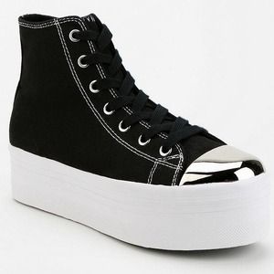 Jeffrey Campbell No Star platforms