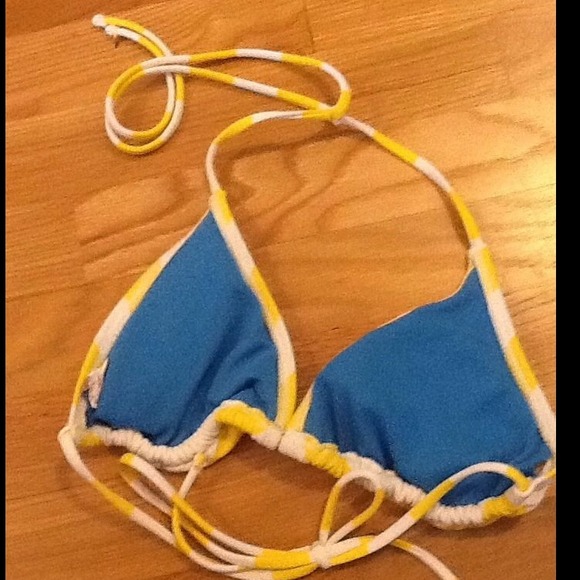 🚫SOLD🚫 Yellow white striped anchor bikini - Picture 3 of 4