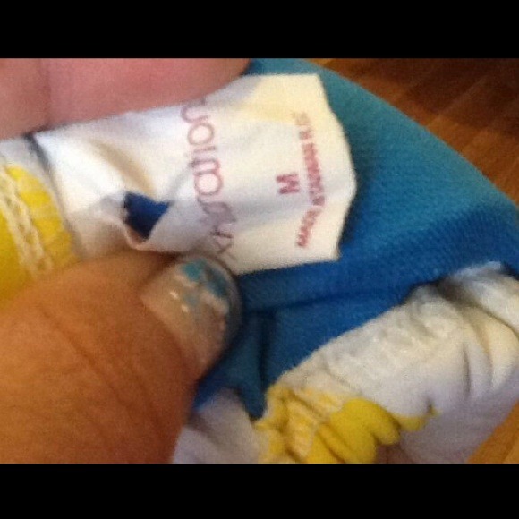 🚫SOLD🚫 Yellow white striped anchor bikini - Picture 4 of 4