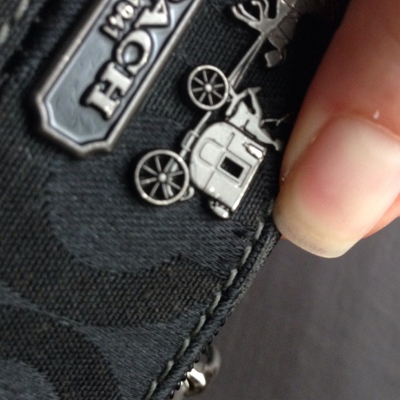 ‼️Sold‼️Coach black wristlet OP Art design - Picture 2 of 4