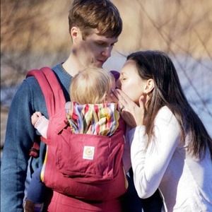 Ergo Baby Carrier *RESERVED*
