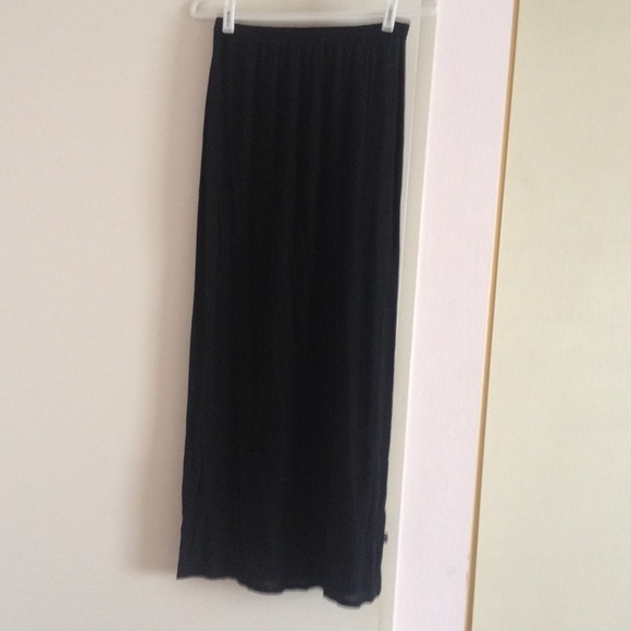 Brandy Melville Maxi Skirt