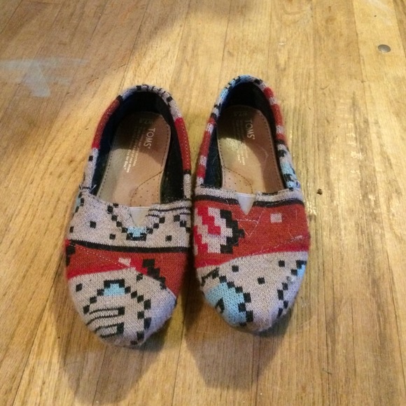 Toms size 7.5