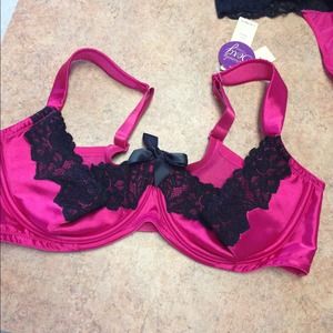 Cacique bra- 40DDD plus crotchless panties sz 12