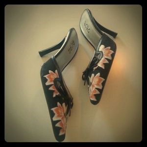 BCBG floral heels