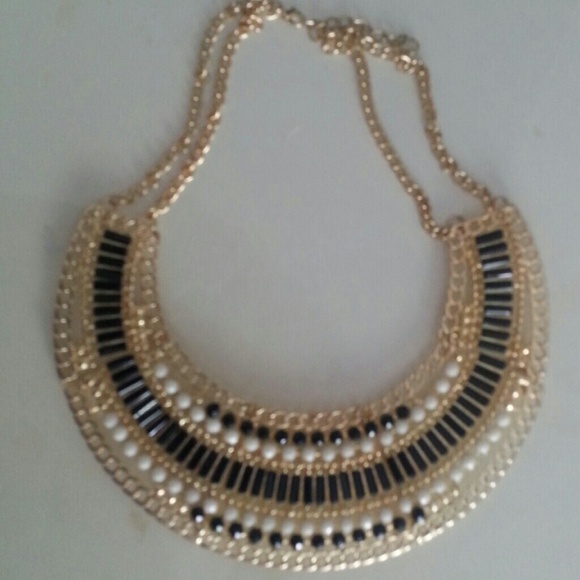 Black white golden Necklace - Picture 2 of 3