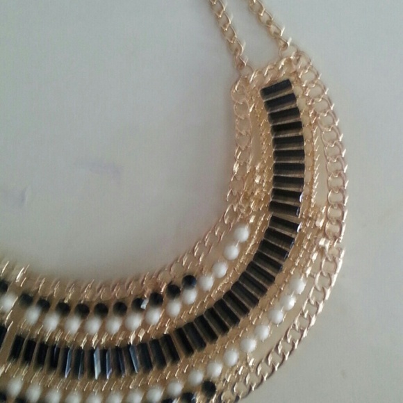 Black white golden Necklace - Picture 3 of 3