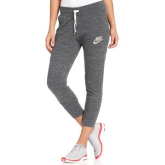 NWT nike gym vintage capri sweats