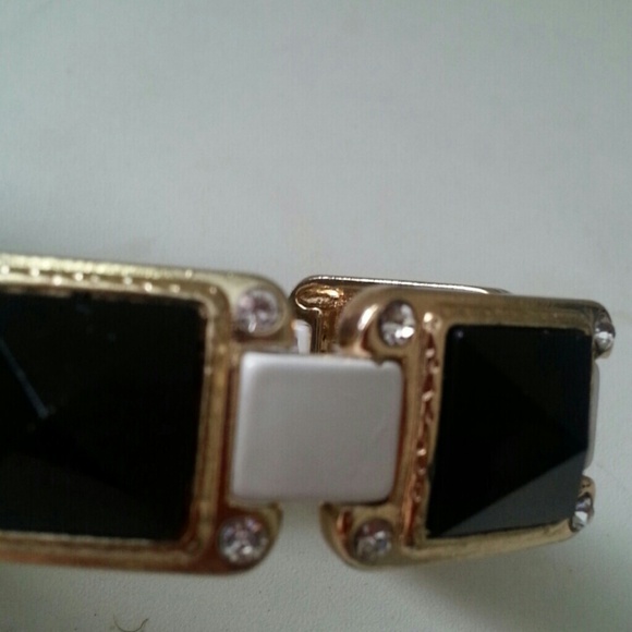 Black/White/Gold Bracelet - Picture 2 of 2