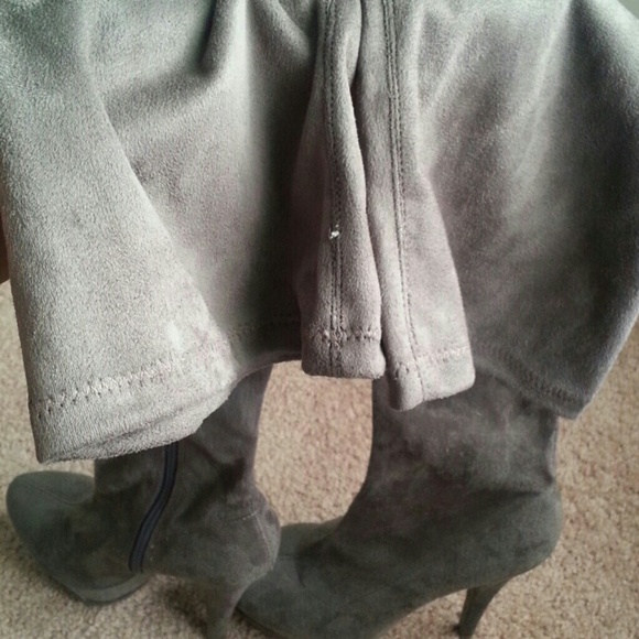 Thigh high boots - Picture 2 of 3