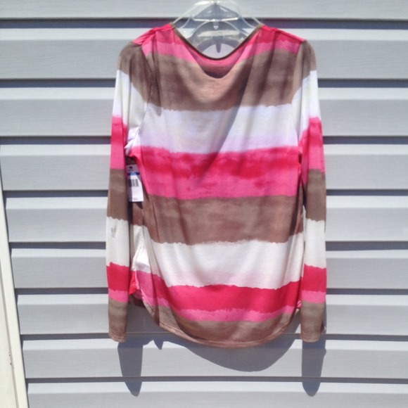 NWT BOHO TISSUE TEE! Only 1 large left!! - Picture 3 of 4
