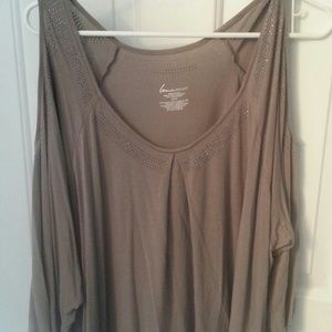 Open shoulder top  gray