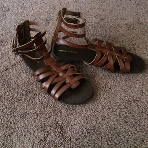 Gladiator sandal