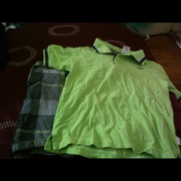Boys size 5 short set