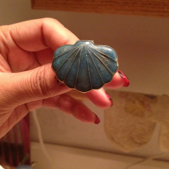 Beautiful vintage shell ring ( Adjustable ) - Picture 2 of 4