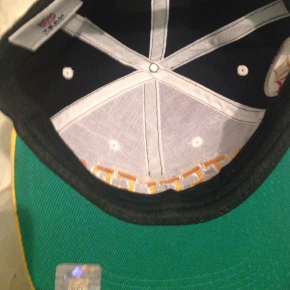 Snap back - Picture 3 of 4