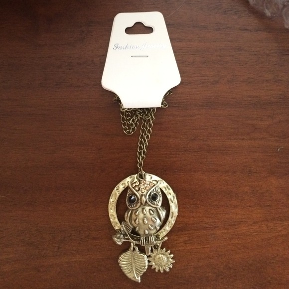 Antique gold owl necklace. Unique, beautiful.