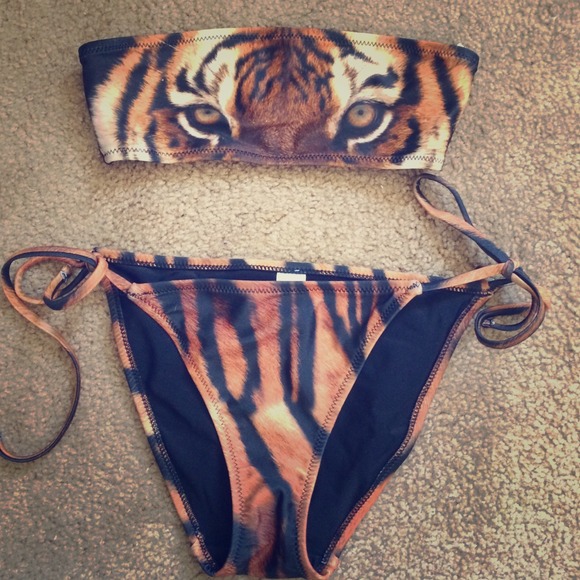 Tiger bikini!