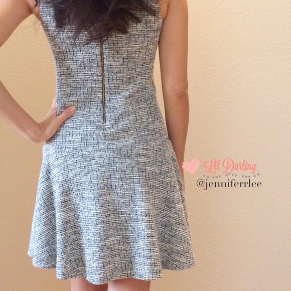 🎉12x HP🎉 BR Textured Drop Waist Dress - Picture 2 of 4