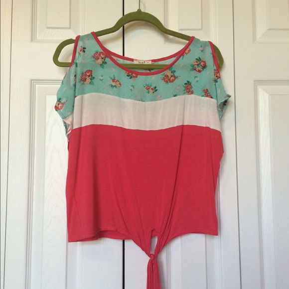 Cold shoulder top
