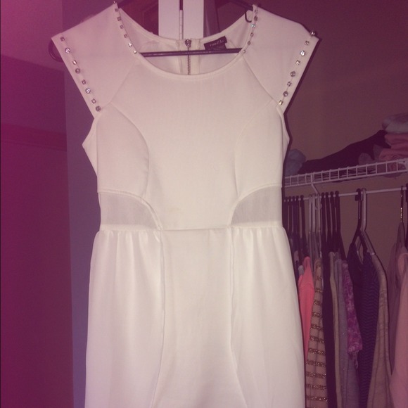 Never worn dress!