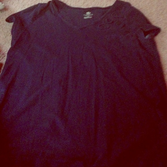 Navy blue floral tee