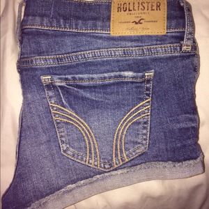 Hollister shorts and skinny jeans!