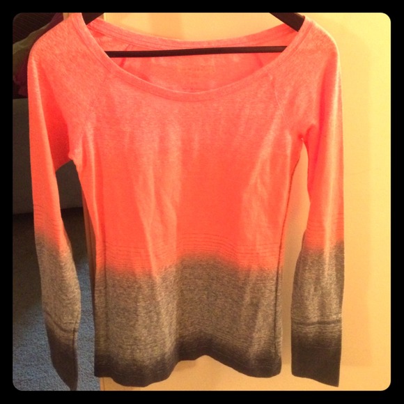 Pink/grey ombré ae long sleeve