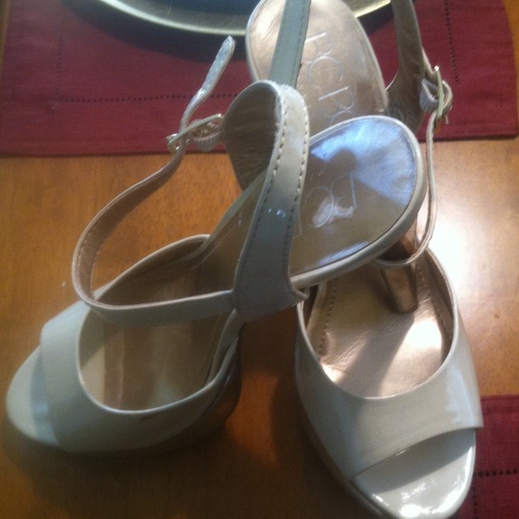 Perfect bcbg heels!