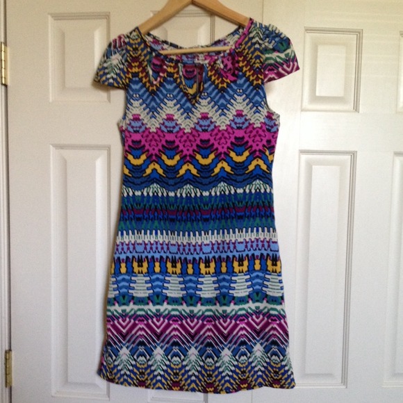 Cut out neckline dress