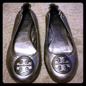 Flats reserved for darlyne