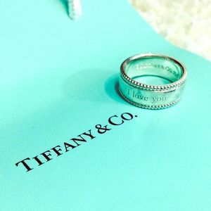 Tiffany & Co. 'I love you' Ring