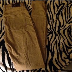 khaki pants