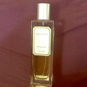 Laura Mercier almond coconut spray