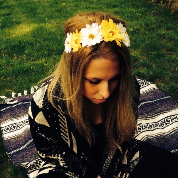 White and Yellow Pozzey headband - Picture 2 of 2